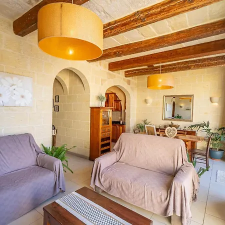 4 Bedroom Holiday With Private Pool Zebbug (Gozo)
