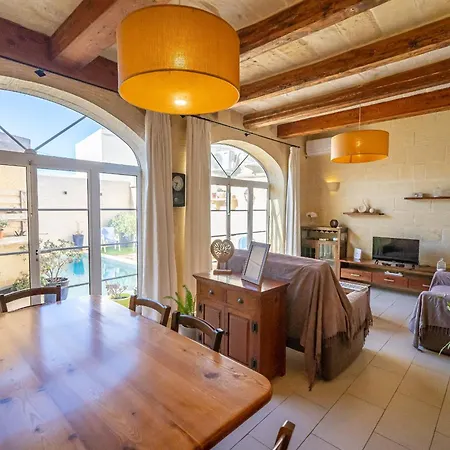 4 Bedroom Holiday With Private Pool Zebbug (Gozo)